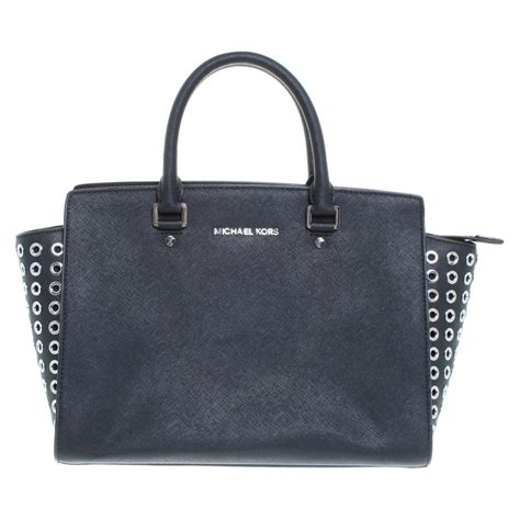 michael kors tasche schwarz rund mit nieten|Designer.